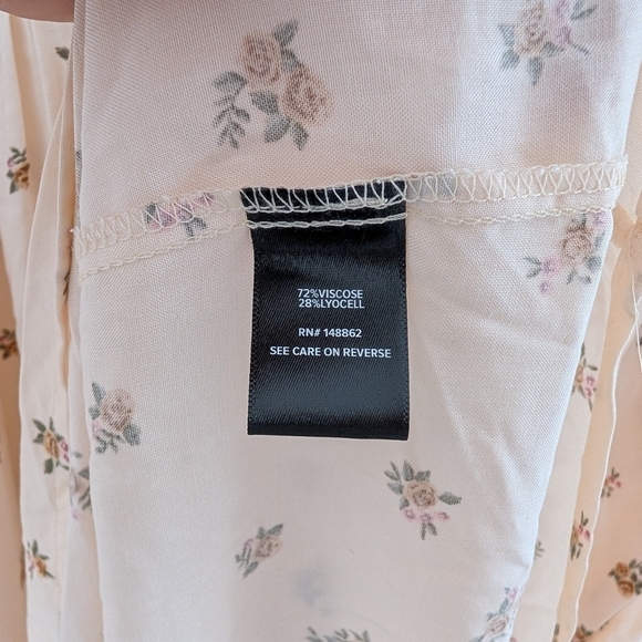 Torrid Dress Women's 1X White Cream Floral Shirtdress Maxi Challis Hi Low Tier - Picture 7 of 8